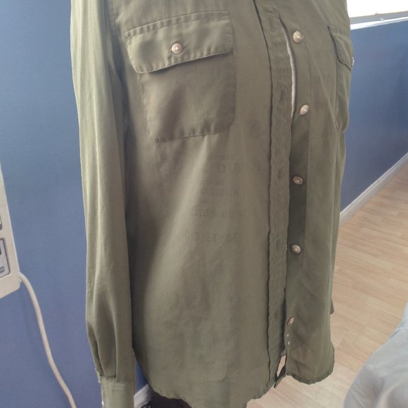 American Eagle Sheer long sleeve - Picture 2 of 5